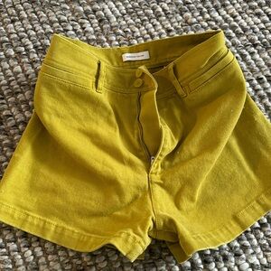 Short Rebecca Taylor